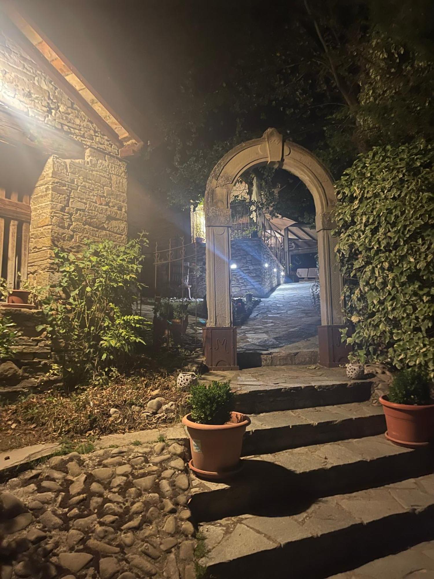 منزل الضيف تْشيتّا دي كاستيلّو  في Il Borghetto Di Pedana المظهر الخارجي الصورة